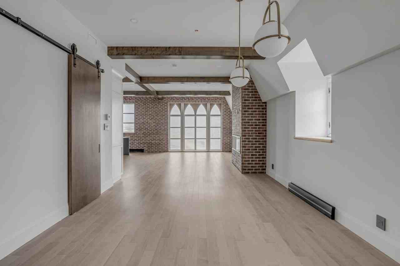14 Rue Couillard - Photo 7 of 36