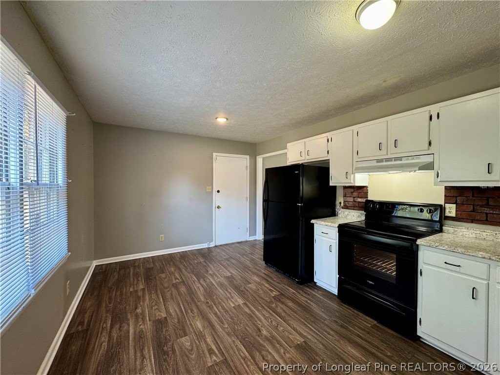 1222 Kienast Dr - Photo 7 of 19