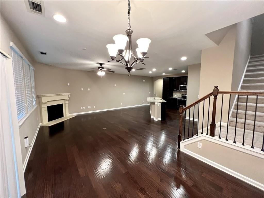 1627 Trailview Way Ne - Photo 3 of 12