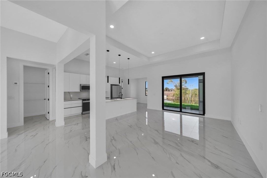 1426 Ne 6th Ave - Photo 6 of 47