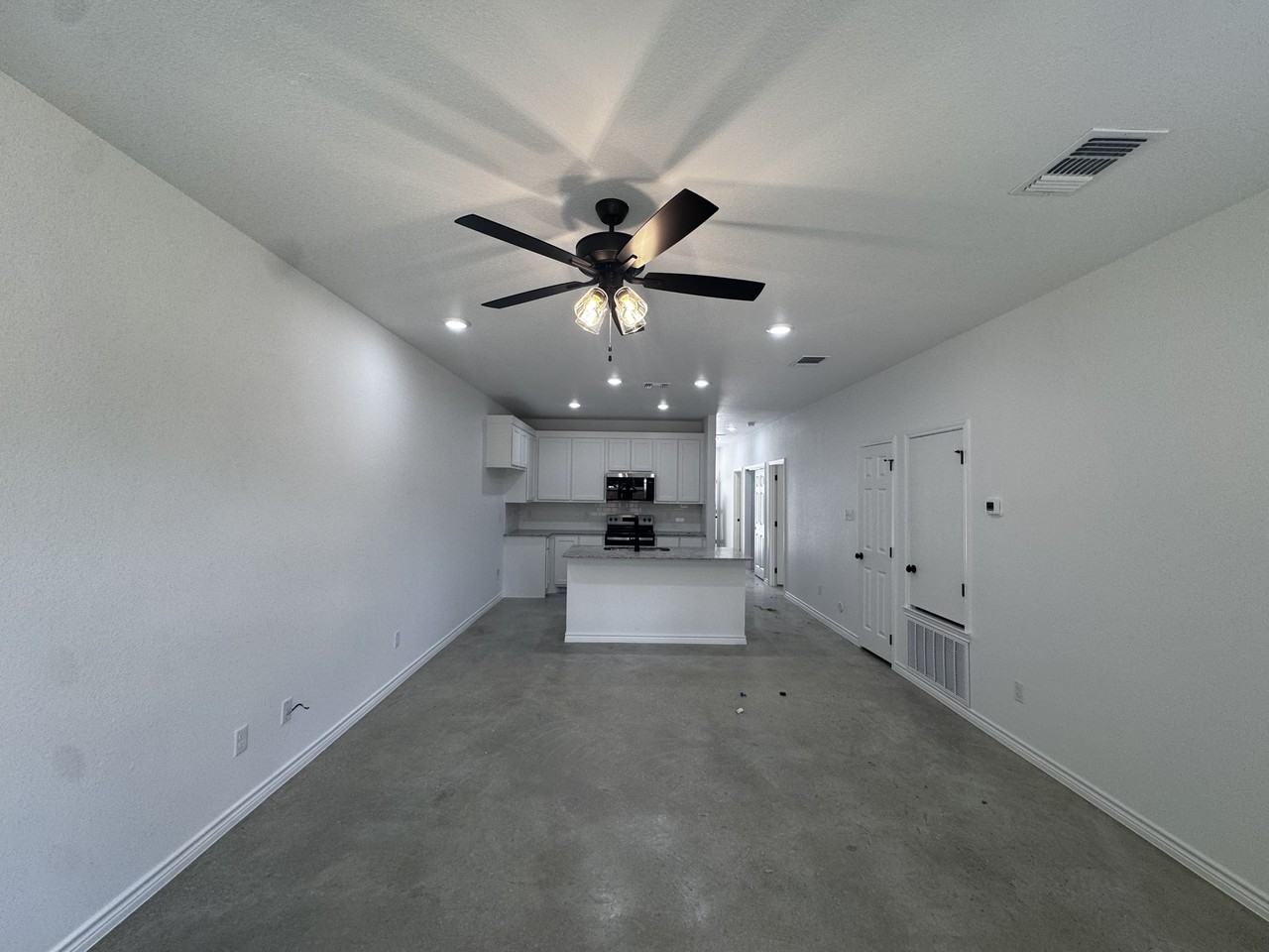 209 Elbert Ln #A - Photo 3 of 31