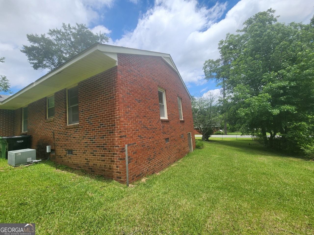4313 Sims St - Photo 5 of 24
