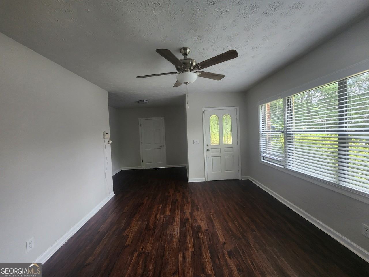 4313 Sims St - Photo 6 of 24