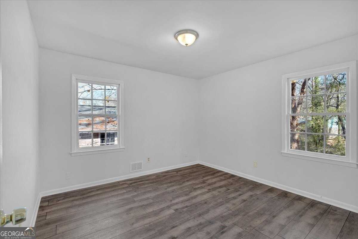 2080 Bluffton Way - Photo 4 of 47