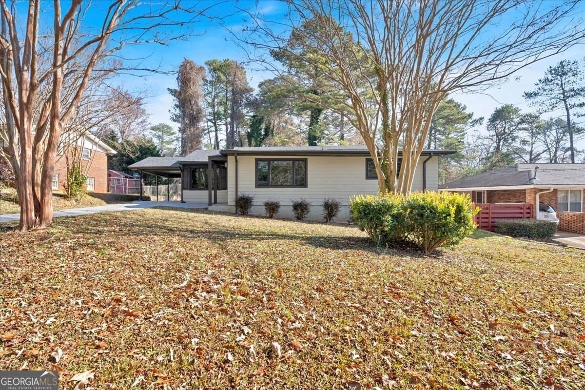 2142 Cloverdale Dr Se - Photo 7 of 50