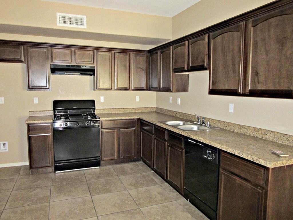 14310 Arthur Ashe Ct #A - Photo 6 of 16