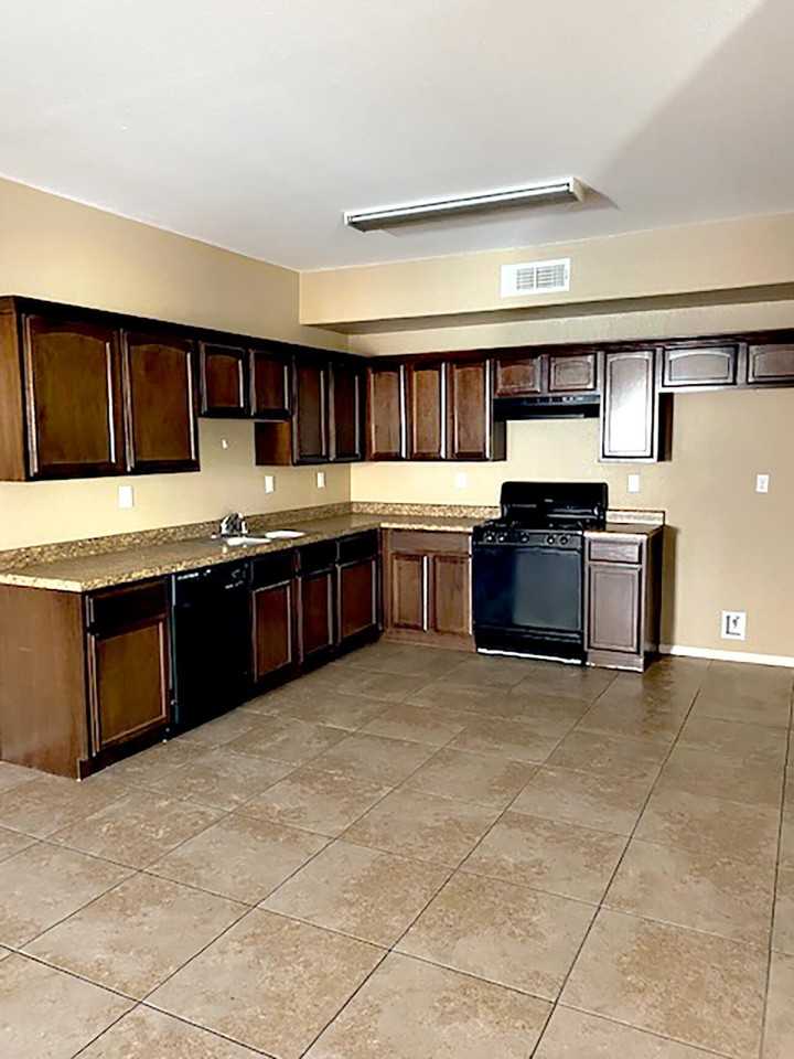 14310 Arthur Ashe Ct #A - Photo 7 of 16