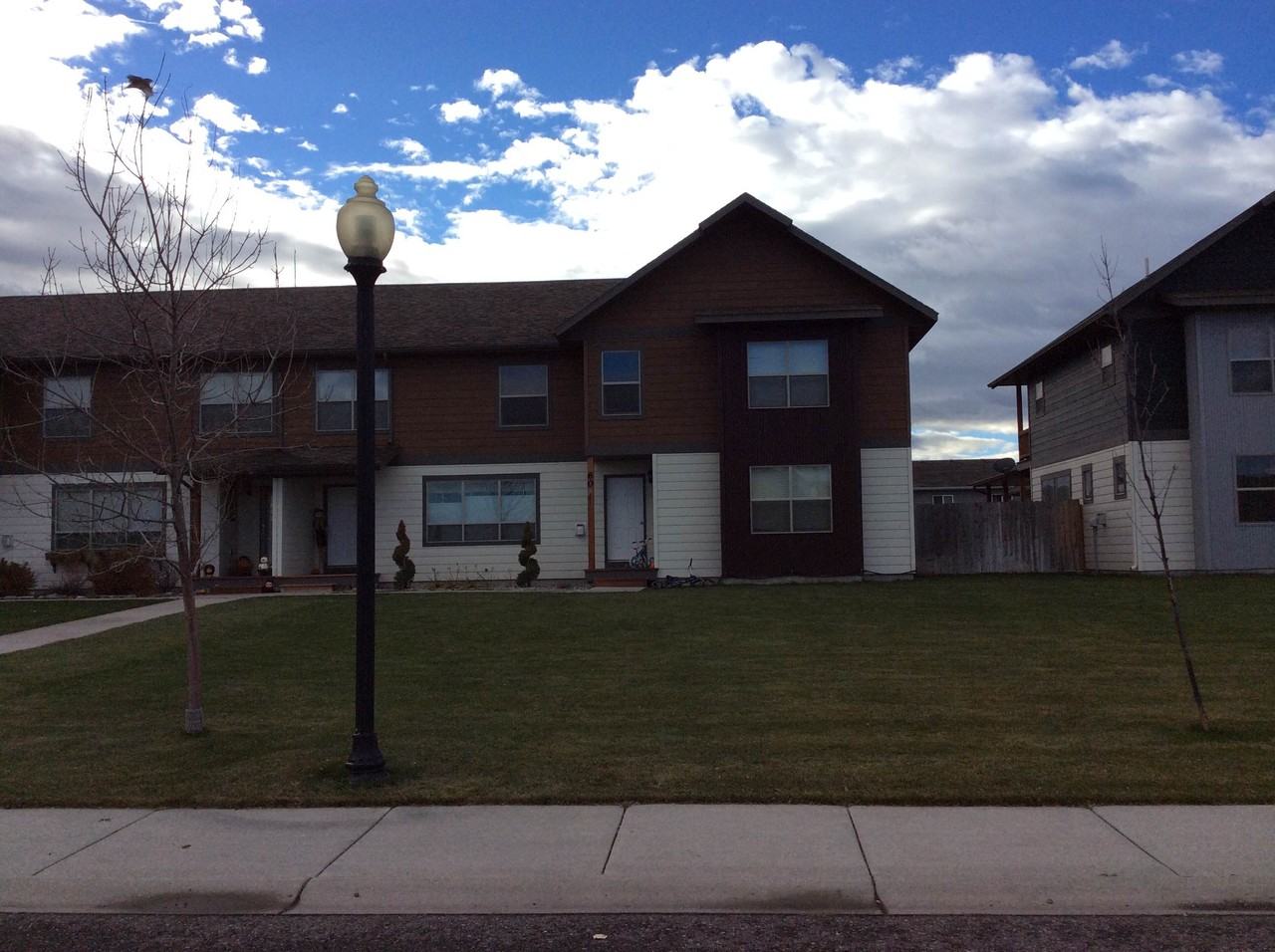 60 N River Rock Dr #1 - Photo 2 of 20