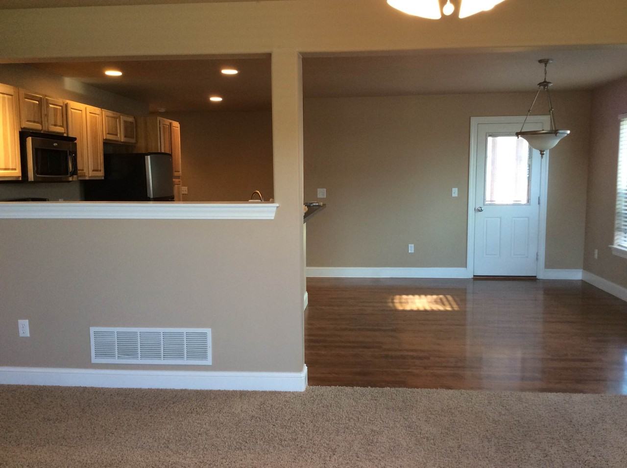 60 N River Rock Dr #1 - Photo 5 of 20