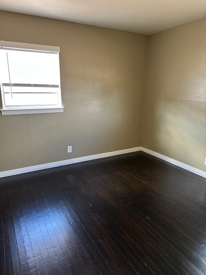 1515 Orange St #1 - Photo 6 of 6