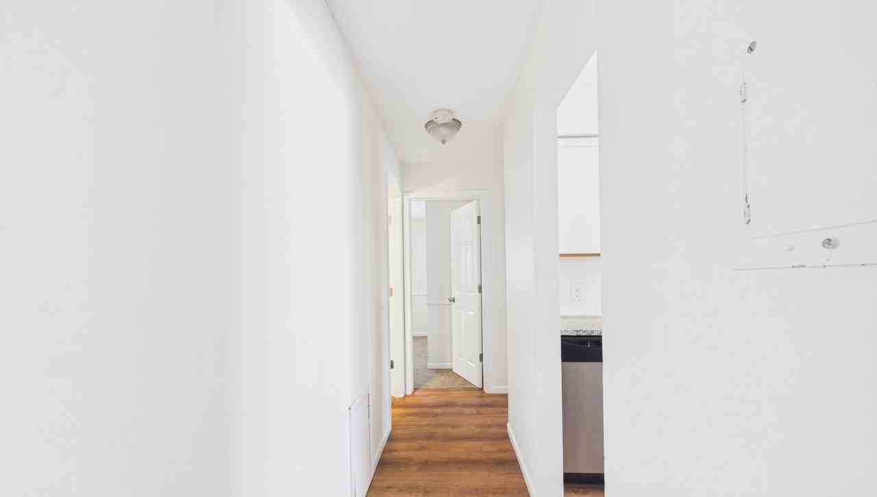 34 Grand Apartments - Photo 7 of 21