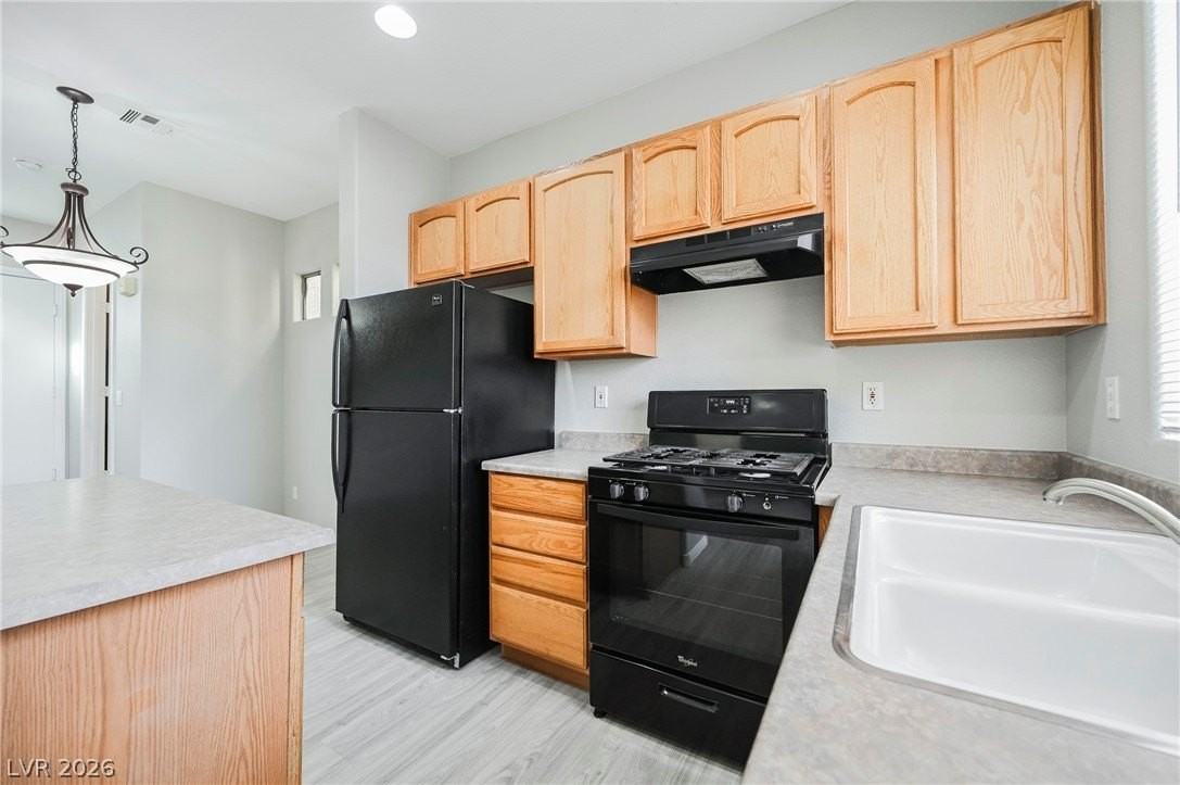 8212 Strawberry Spring St - Photo 2 of 30