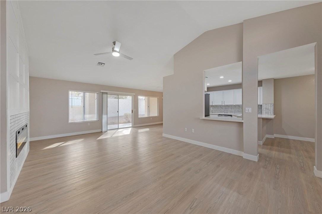 8705 Prairie Hill Dr - Photo 6 of 27