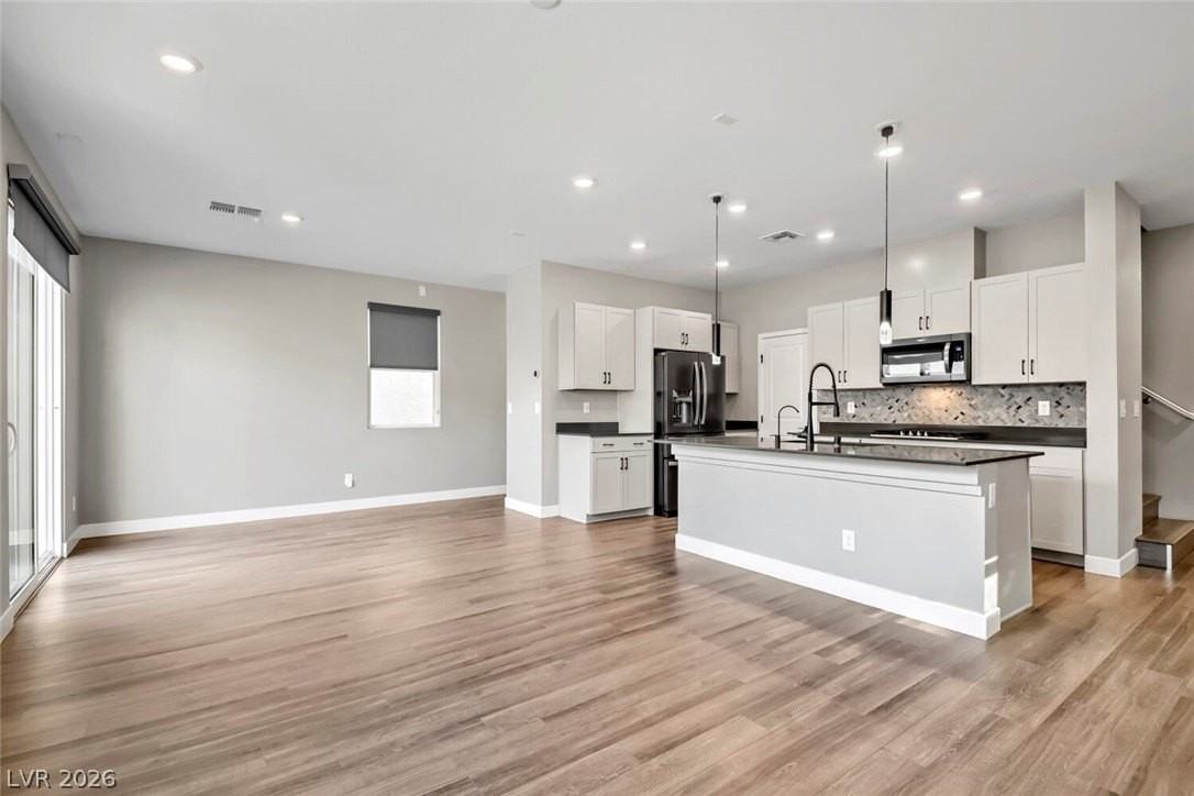 7110 Cass Ave - Photo 3 of 23