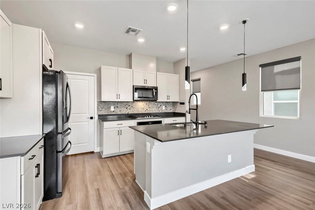 7110 Cass Ave - Photo 5 of 23