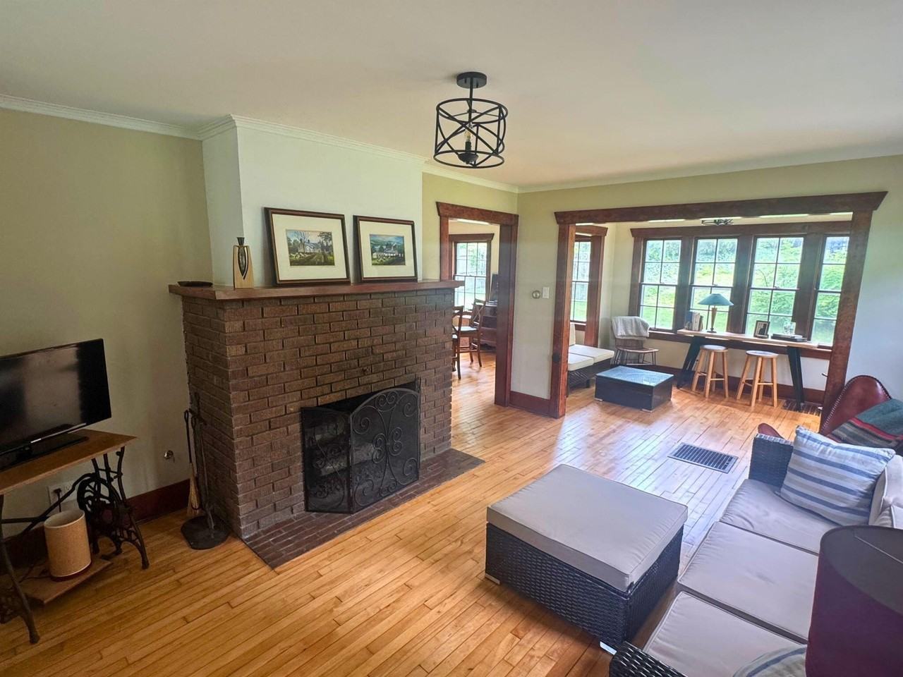 5953 Beechwood Dr - Photo 4 of 14
