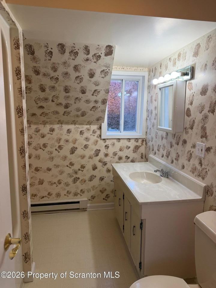 197 Rear Broad Street #2ndFL - Photo 6 of 13