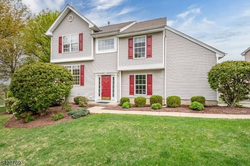 60 Brock Ln