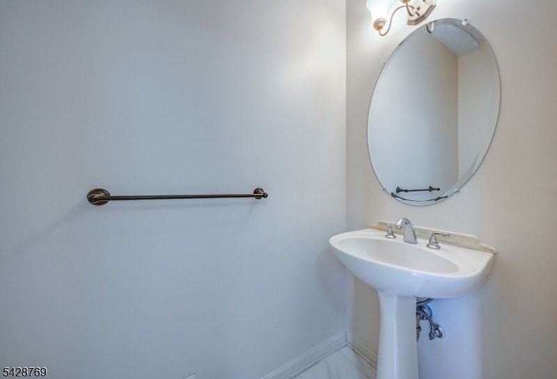 60 Brock Ln - Photo 5 of 26