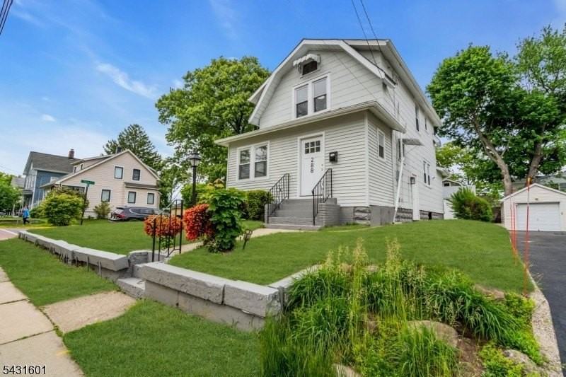 288 Harrison St - Photo 3 of 37