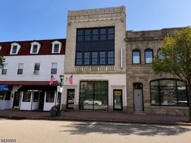 231 Closter Dock Rd #3A