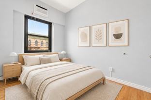 501 Adams St #4E - Photo 1 of 1