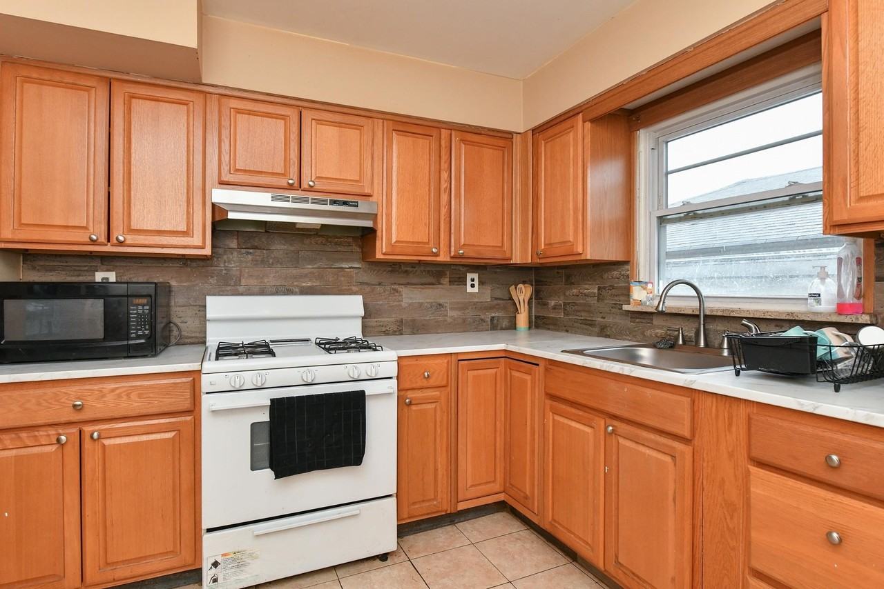 207 Manhattan Ave #2 - Photo 2 of 24
