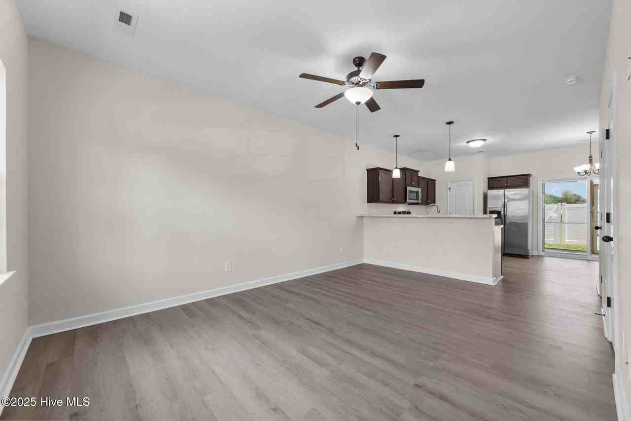 602 Justice Farm Dr - Photo 3 of 23