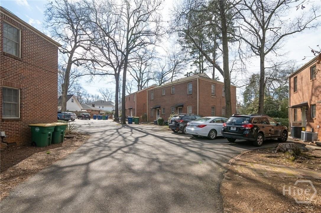 1439 S Milledge Ave - Photo 3 of 9