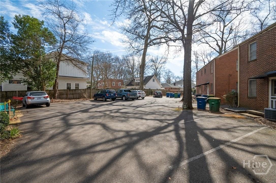 1439 S Milledge Ave - Photo 4 of 9