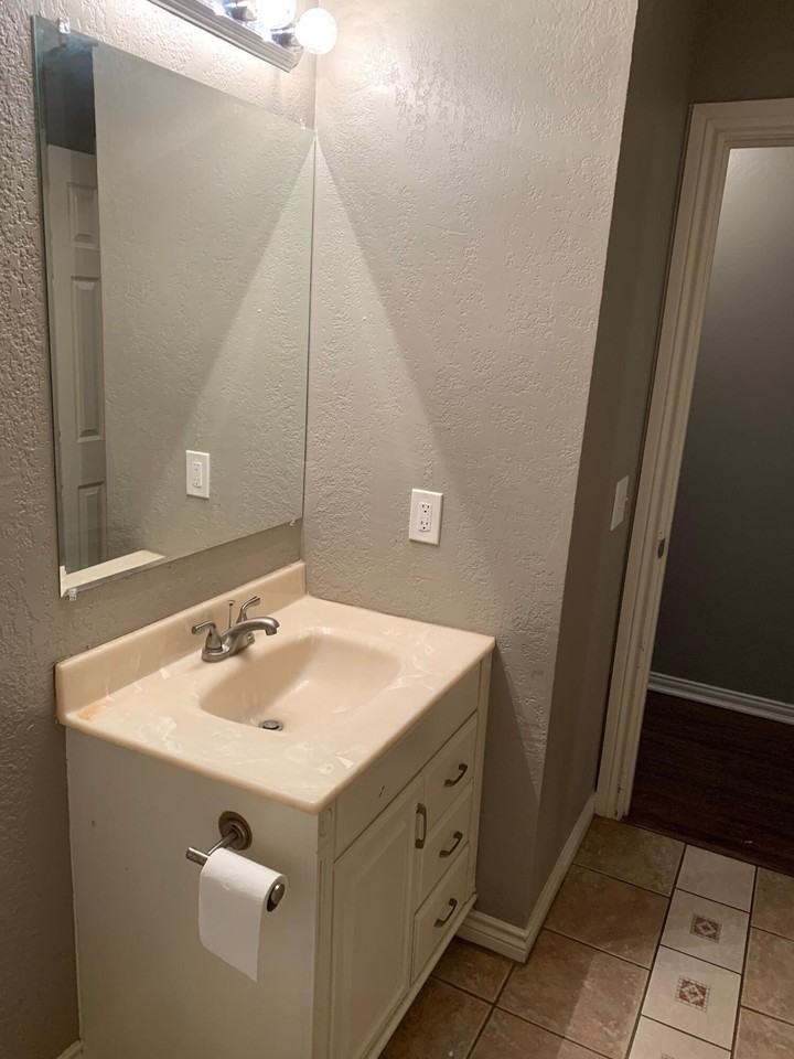 4534 Marshall St - Photo 6 of 14