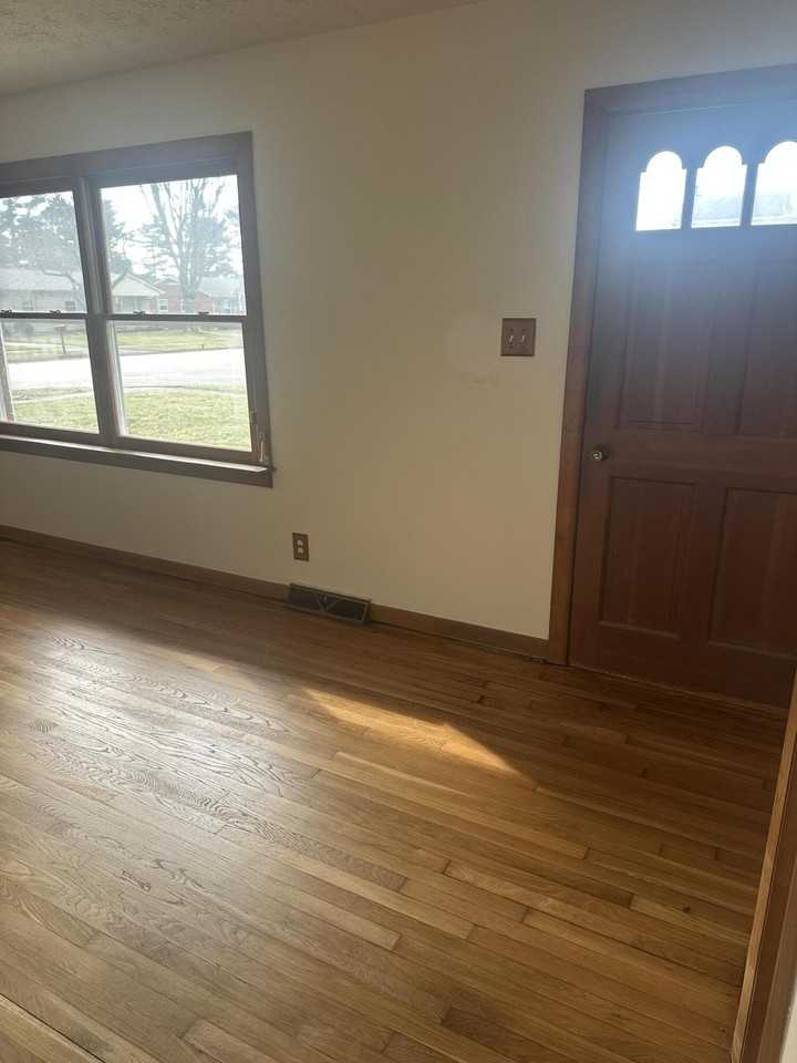 603 Worcester Rd - Photo 3 of 13
