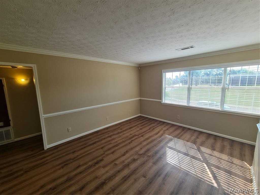 3709 Le Bron Rd #D - Photo 4 of 22