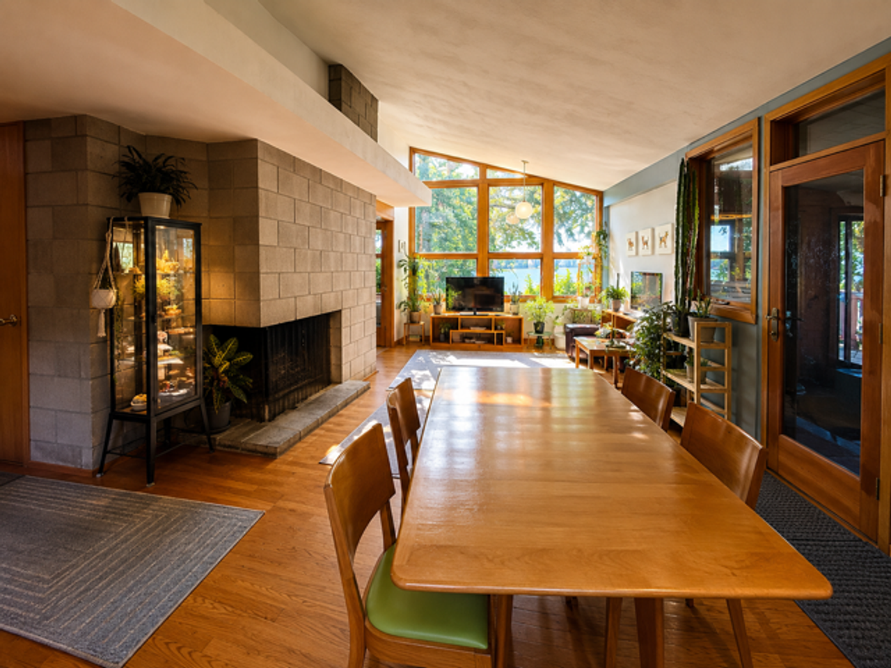 3006 Waunona Way - Photo 5 of 14