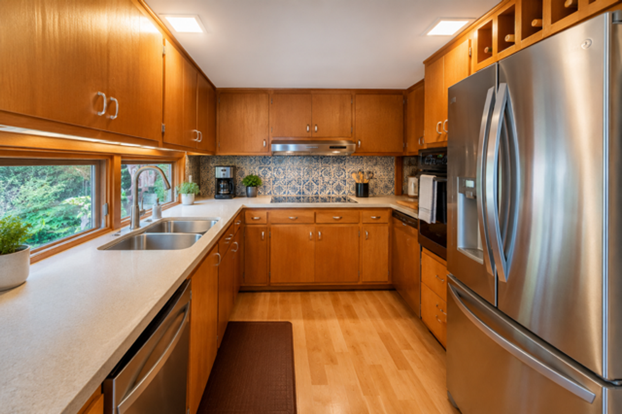 3006 Waunona Way - Photo 6 of 14