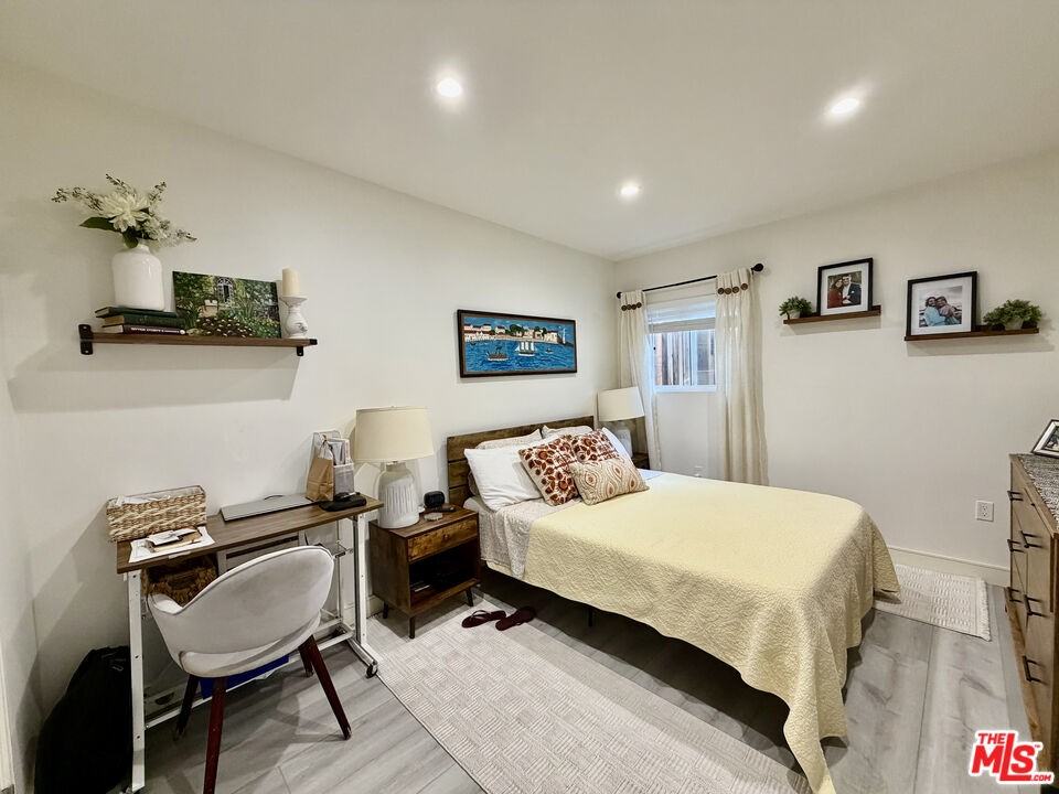 7764 Fountain Ave - Photo 2 of 8