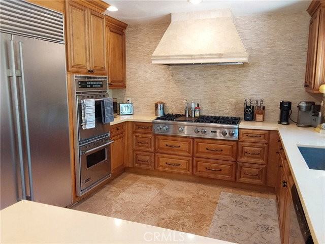 25941 Nellie Gail Rd - Photo 2 of 8