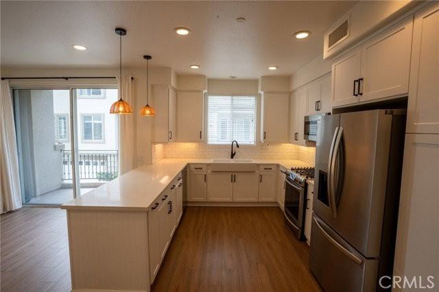 6237 Surfcove Cir - Photo 3 of 7