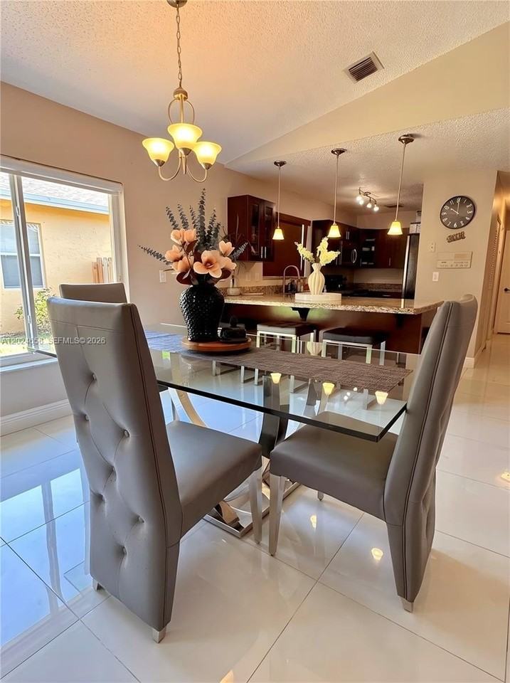 14530 Sw 156th Ave - Photo 7 of 23
