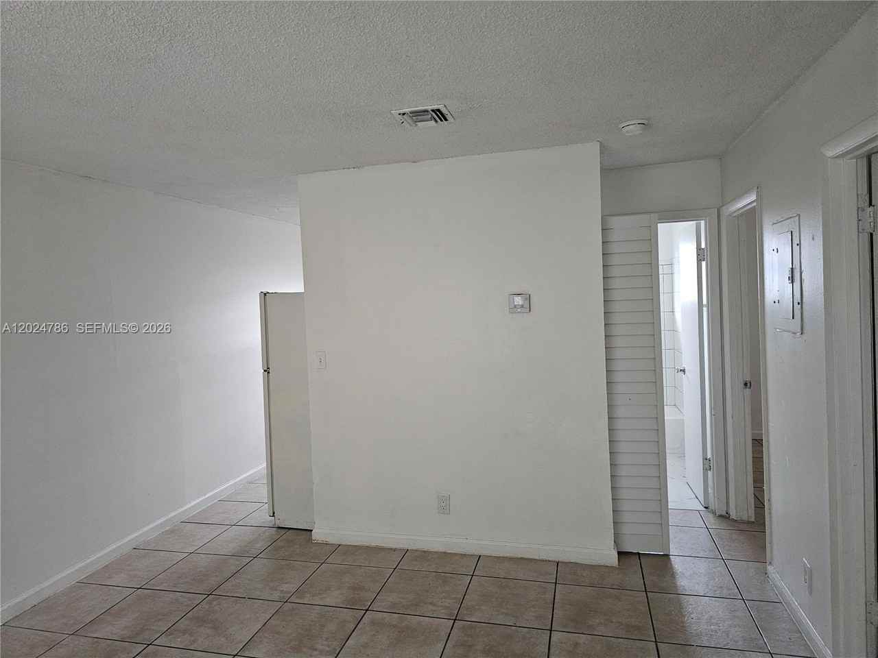 2451 Nw 8th Pl #1 - Photo 3 of 8