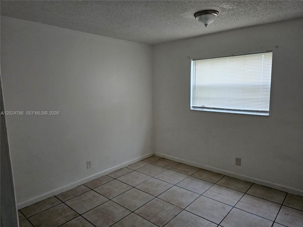 2451 Nw 8th Pl #1 - Photo 5 of 8
