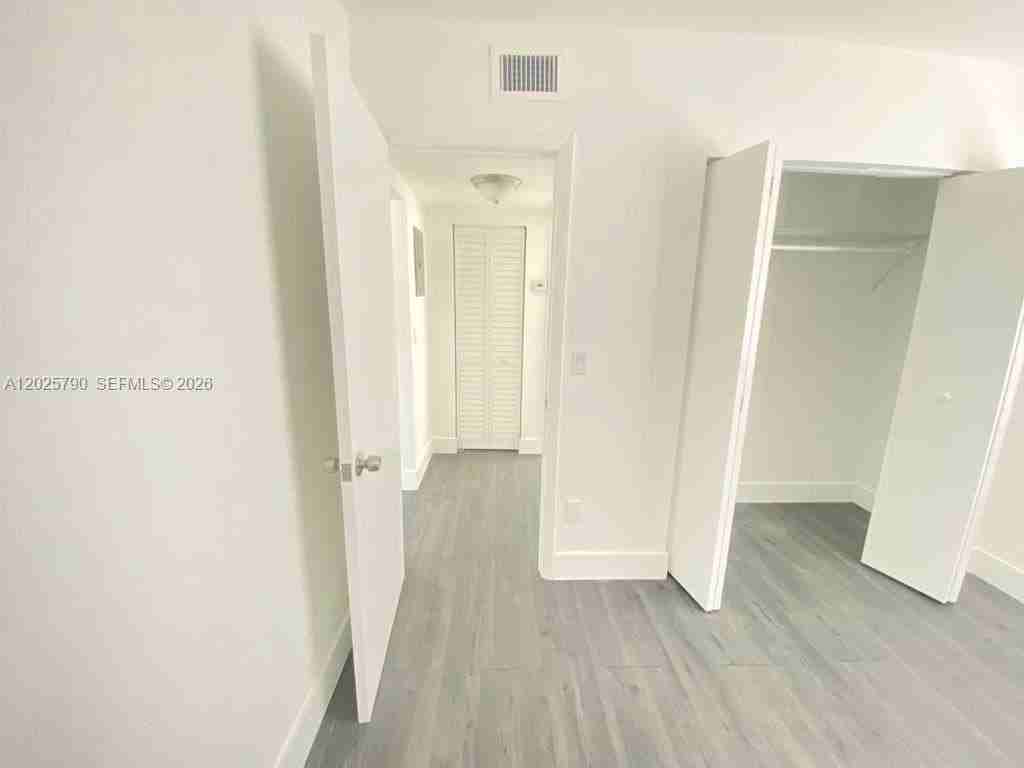 2150 Nw 24th St #2 - Photo 4 of 13