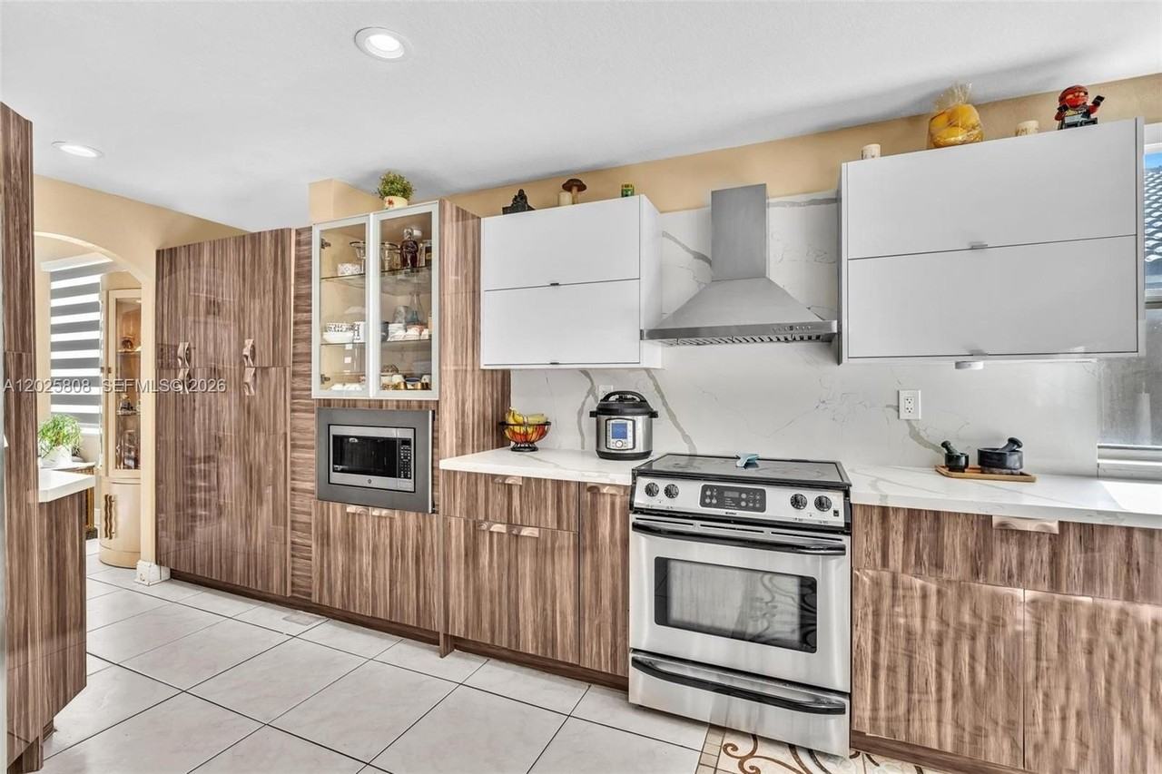 16408 Sapphire Pl - Photo 6 of 45