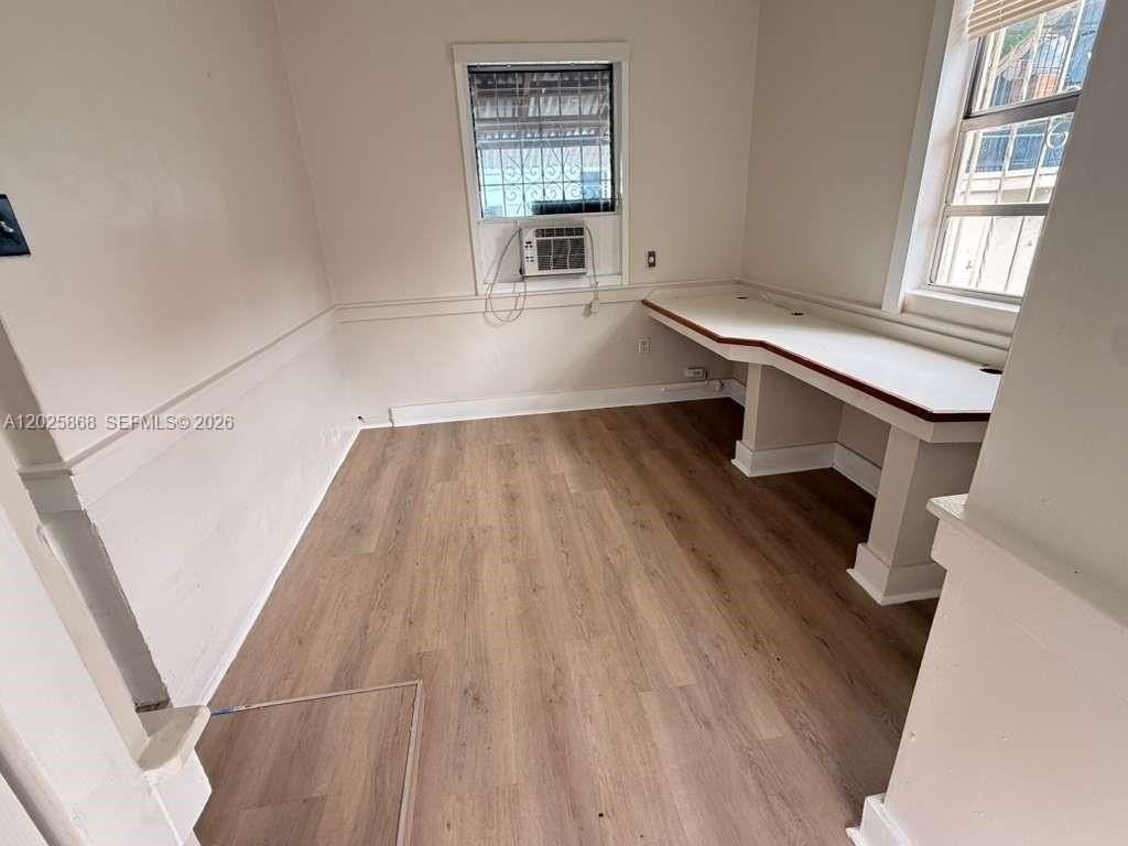 1919 Sw 2nd St #B - Photo 2 of 12
