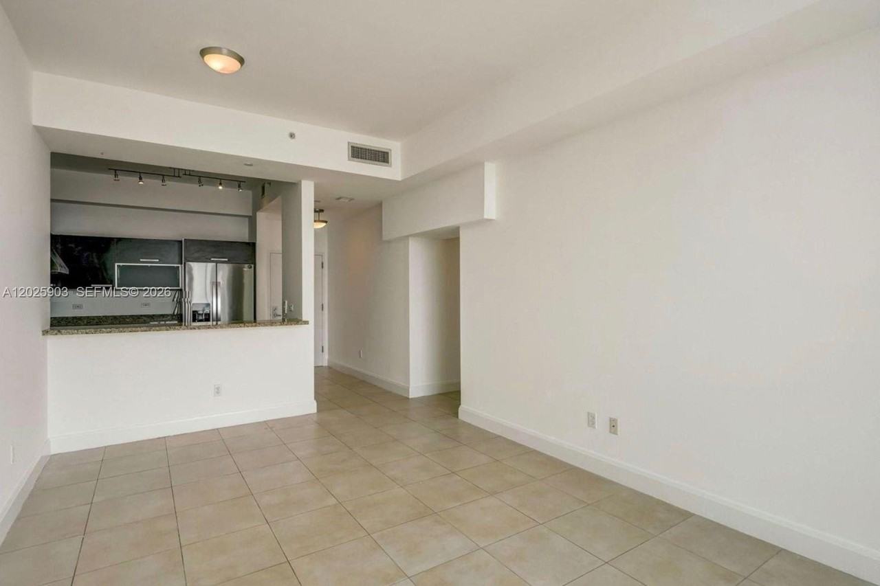 2525 Sw 3rd Ave #1009 - Photo 7 of 15
