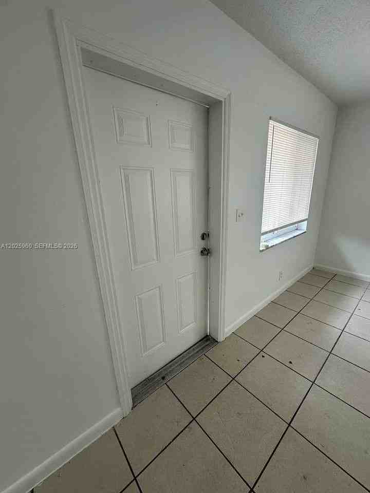 3961 Nw 30th Ter #1 - Photo 6 of 12
