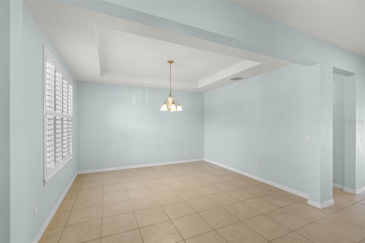 1452 Cabot Dr - Photo 2 of 27