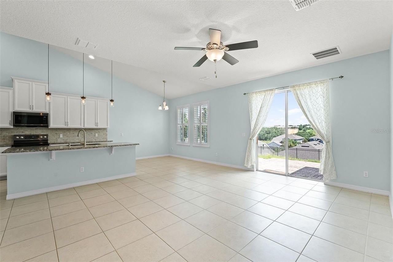 1452 Cabot Dr - Photo 6 of 27