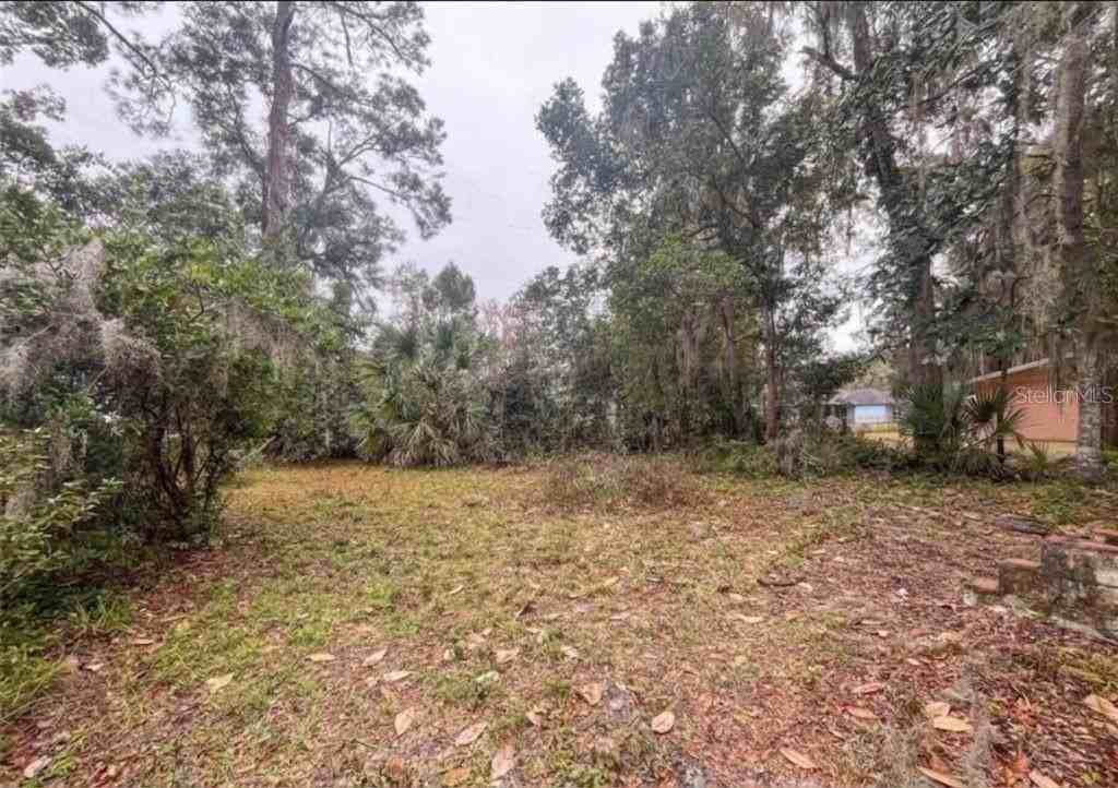 407 Ne 19th Dr - Photo 3 of 9