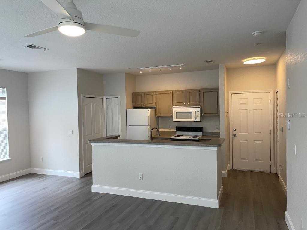 2513 Maitland Crossing Way #14102 - Photo 4 of 32
